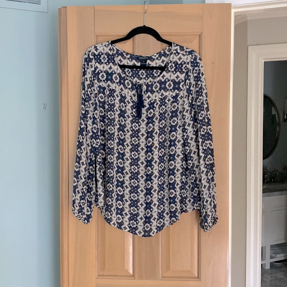 Lucky Brand Live in Love casual peasant blouse.